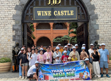 HÀNH TRÌNH TOUR NGÀY HỘI GIA ĐÌNH 2 CÔNG TY CƠ KHÍ TƯỜNG VY VÀ AN TOÀN TIẾN CÙNG TỔ CHỨC CHO CNV GẶP GỠ GIAO LƯU TẠI MŨI NÉ 2N1Đ